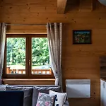 Pod Limbami Iv 度假居