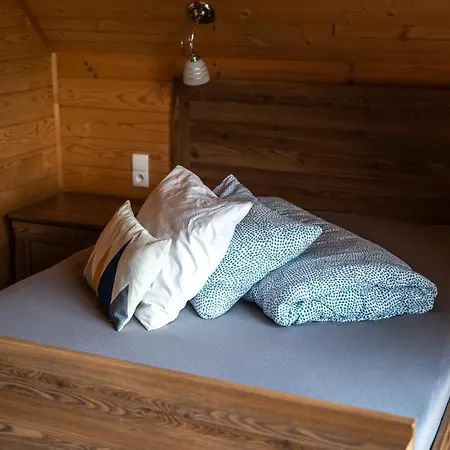 Pod Limbami Iv * 克鲁斯兹考采